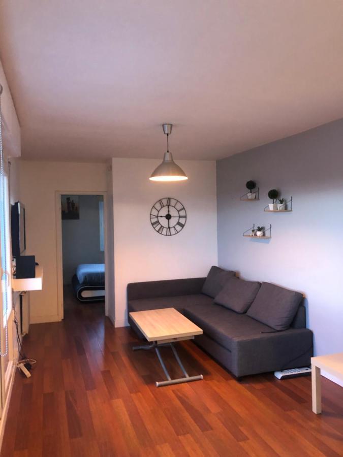 Appartement T2 - Proche Rer 사르투르빌 외부 사진